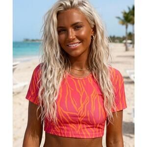 Skatie• ‘Piper’ Top Crop Swim Shirt in MAUNA LOA